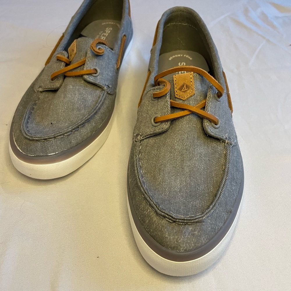 Womens Sperry gray denim boat shoes size 7.5 NWOT